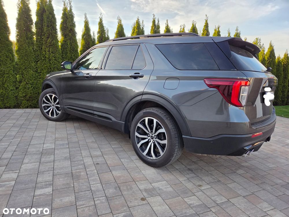 Ford Explorer - 4