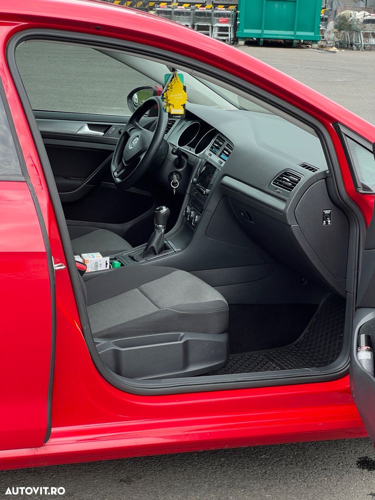 Volkswagen Golf - 17