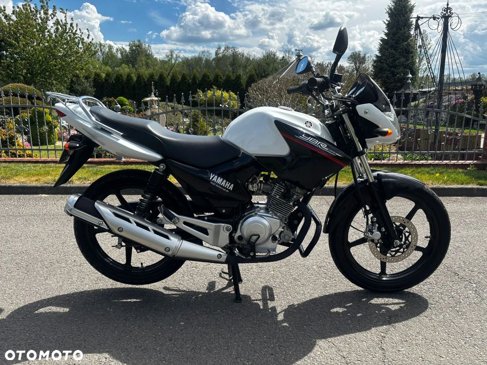 Yamaha YBR - 9