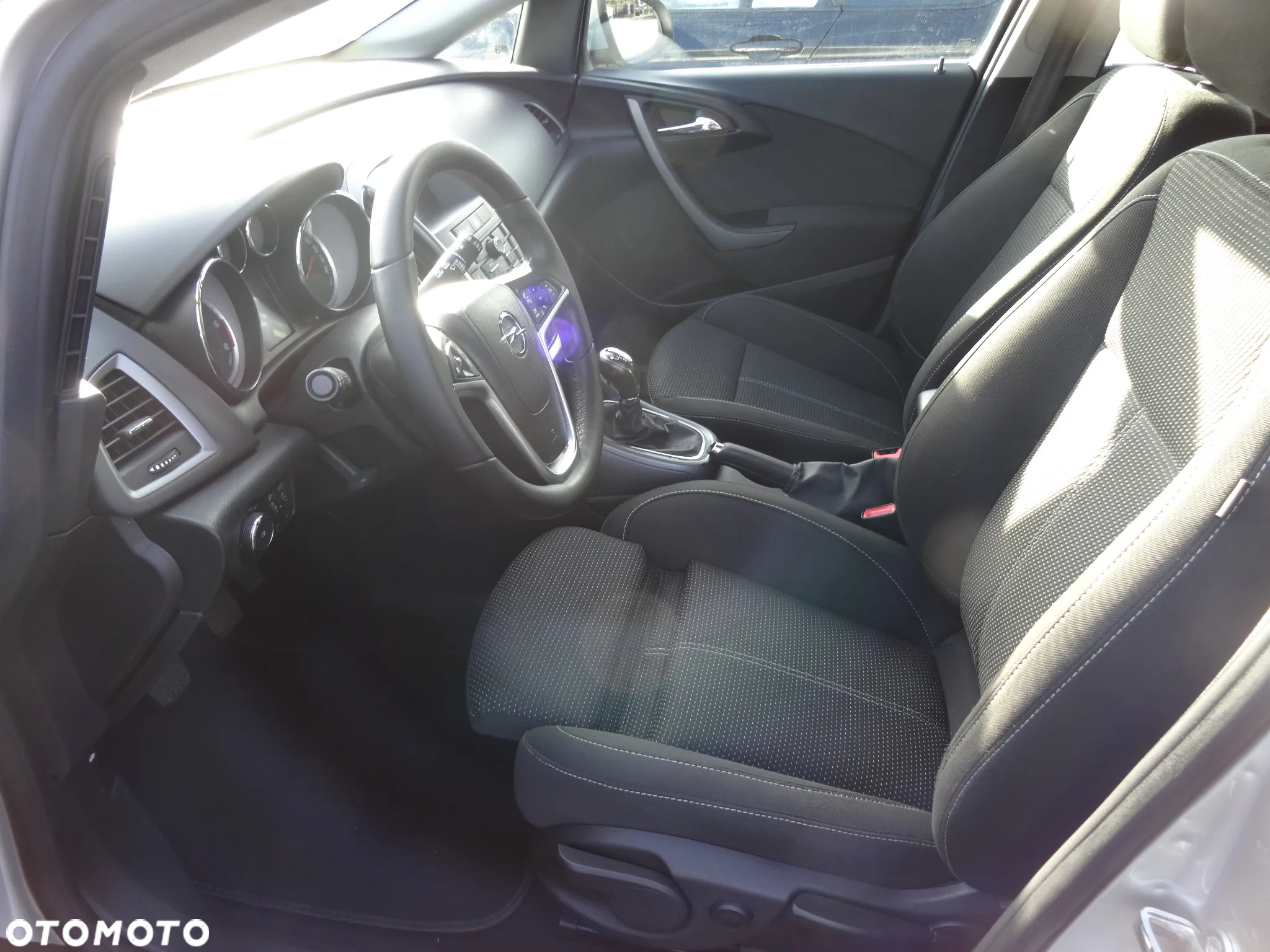 Opel Astra 1.6 CDTI Active - 10