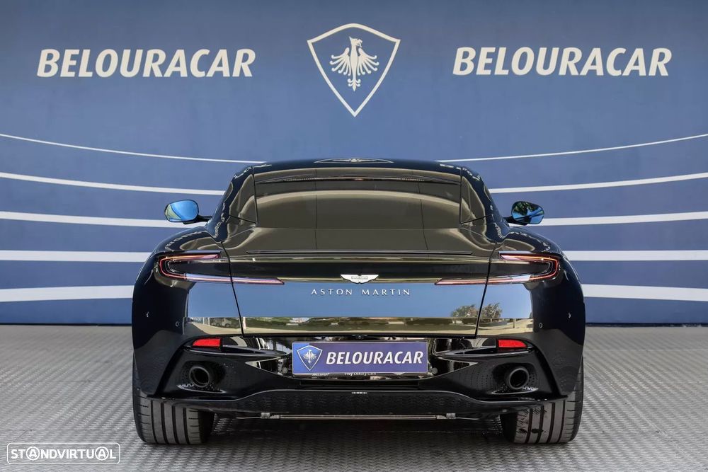 Aston Martin DB12 Coupé - 5