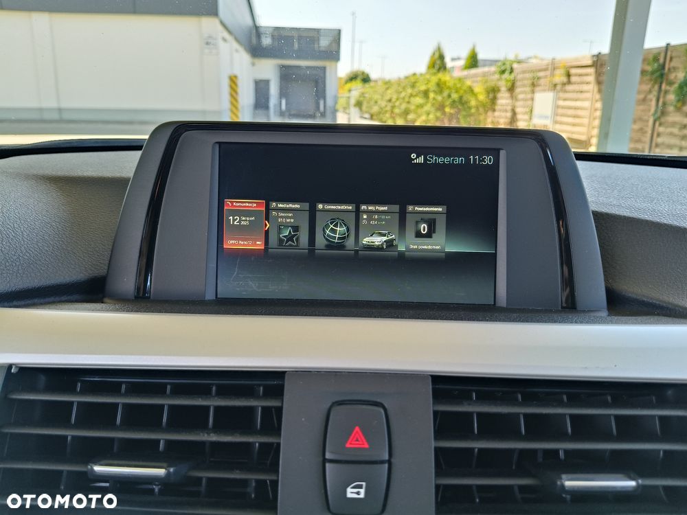 BMW Seria 3 318i - 20