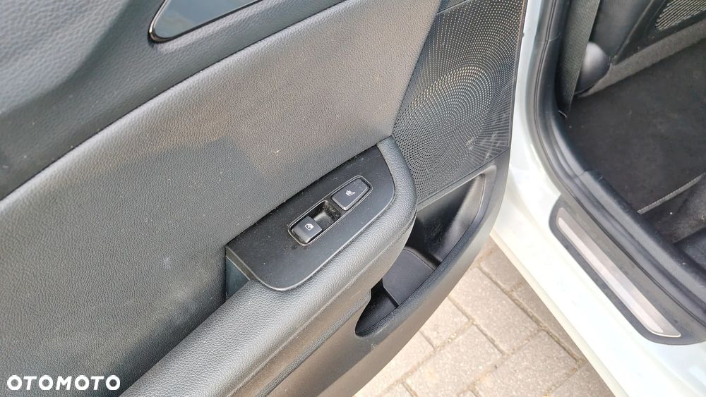 Kia Ceed 1.6 GDI PHEV L Business Line DCT - 25