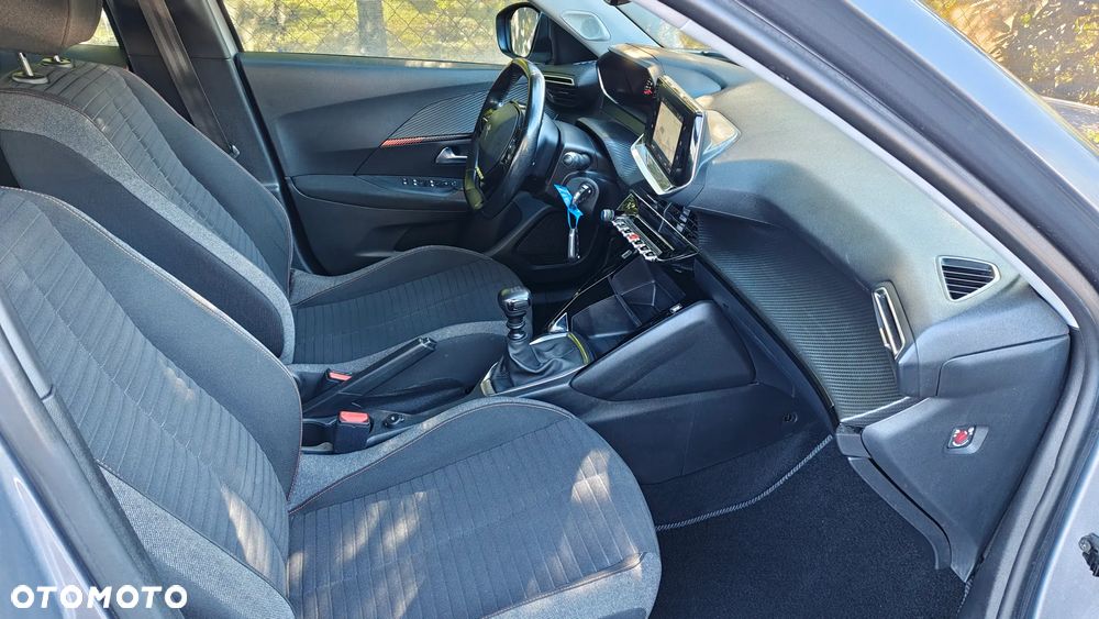 Peugeot 2008 - 7