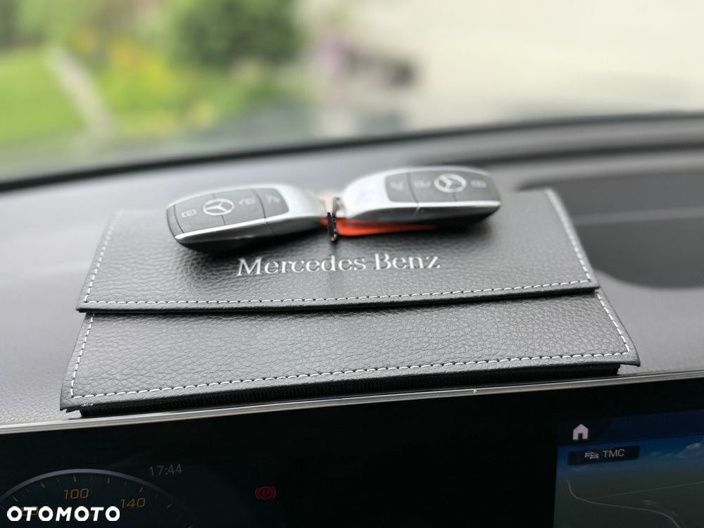 Mercedes-Benz GLB 200 d 8G-DCT Progressive - 29