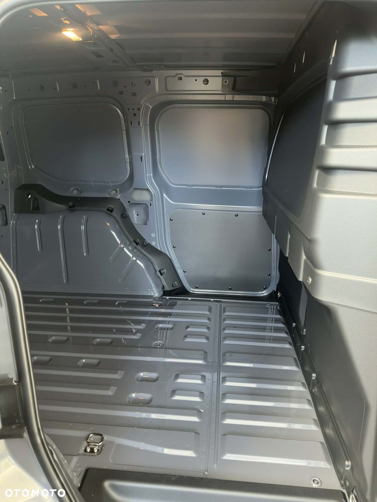 Volkswagen caddy - 12