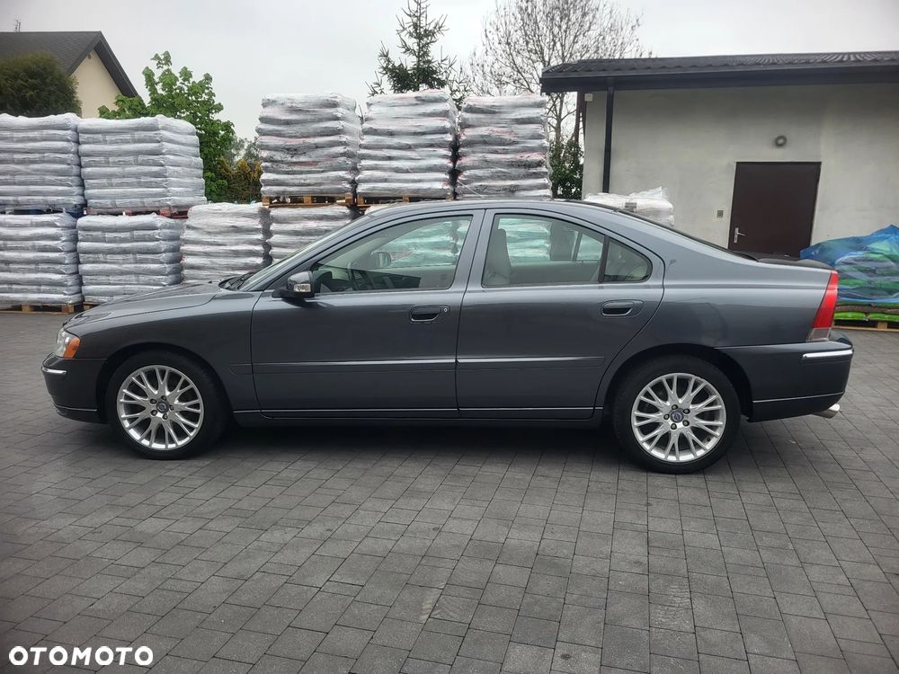 Volvo S60 D5 Summum - 4