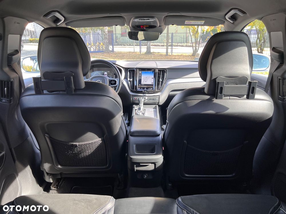 Volvo XC 60 D4 AWD R-Design - 14