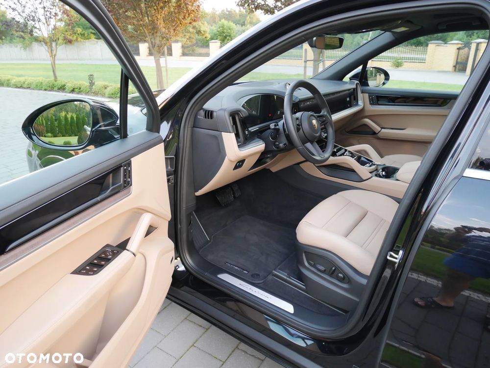 Porsche Cayenne Black Edition - 14
