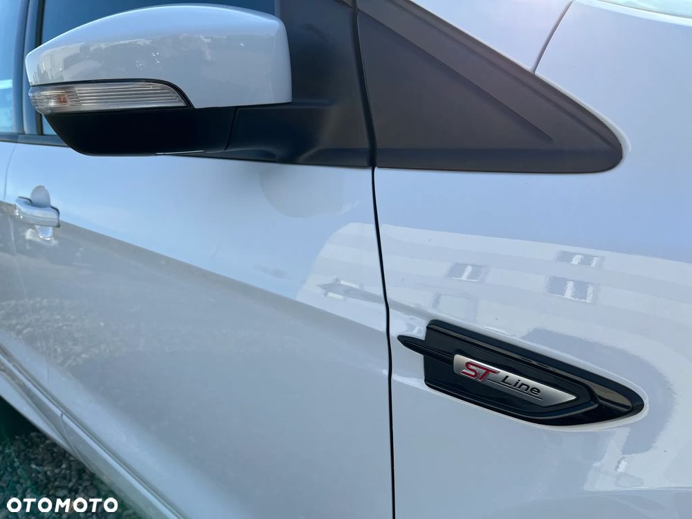 Ford Kuga 2.0 TDCi 4x4 ST-Line - 3