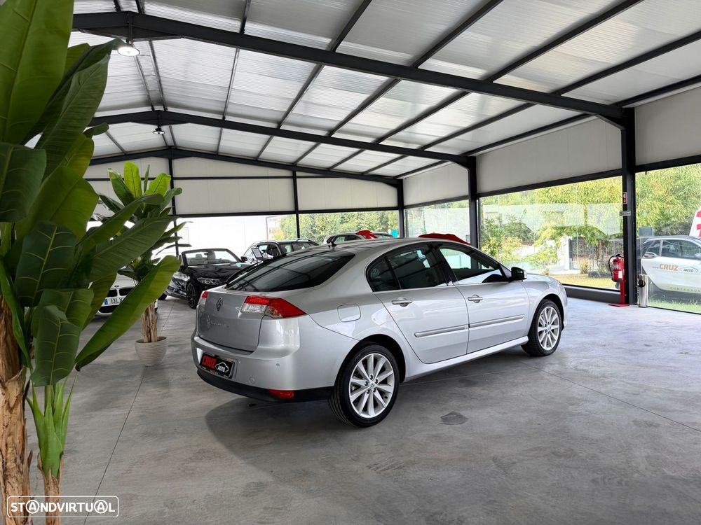 Renault Laguna 2.0 dCi Dynamique S - 23