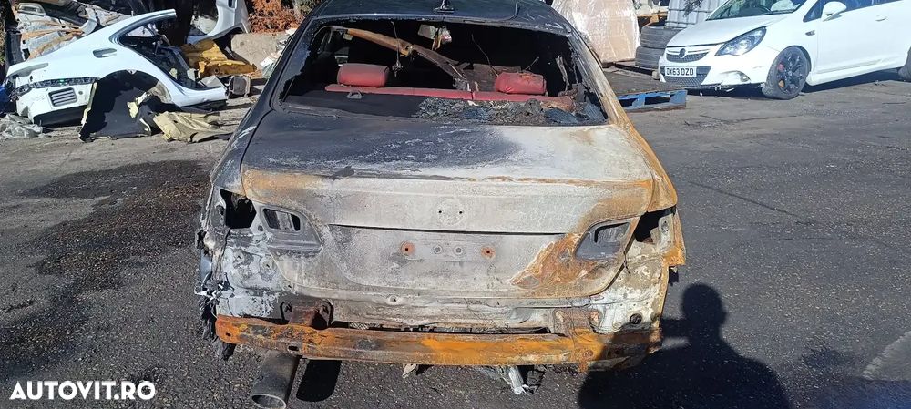 Dezmembrari / Dezmembrez BMW E92 (320i) N43B20O0 cutie viteze manuală GS6-17BG cod culoare BLACK SAPPHIRE METALLIC (475) - 3