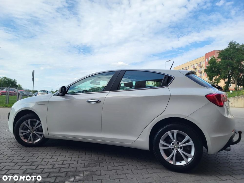 Alfa Romeo Giulietta 2.0 JTDM Distinctive TCT - 17