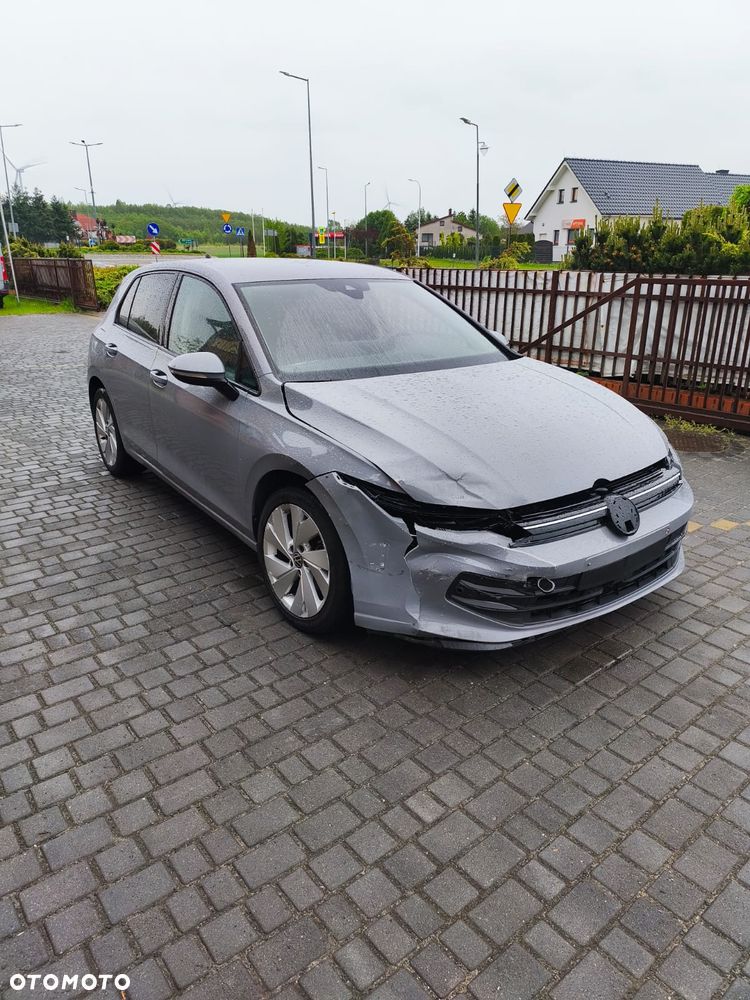 Volkswagen Golf - 10