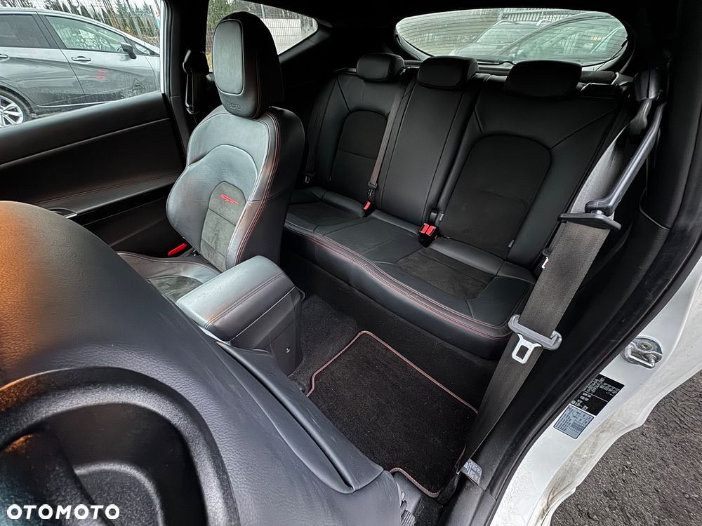 Kia Ceed 1.6 T-GDI GT-Track - 12