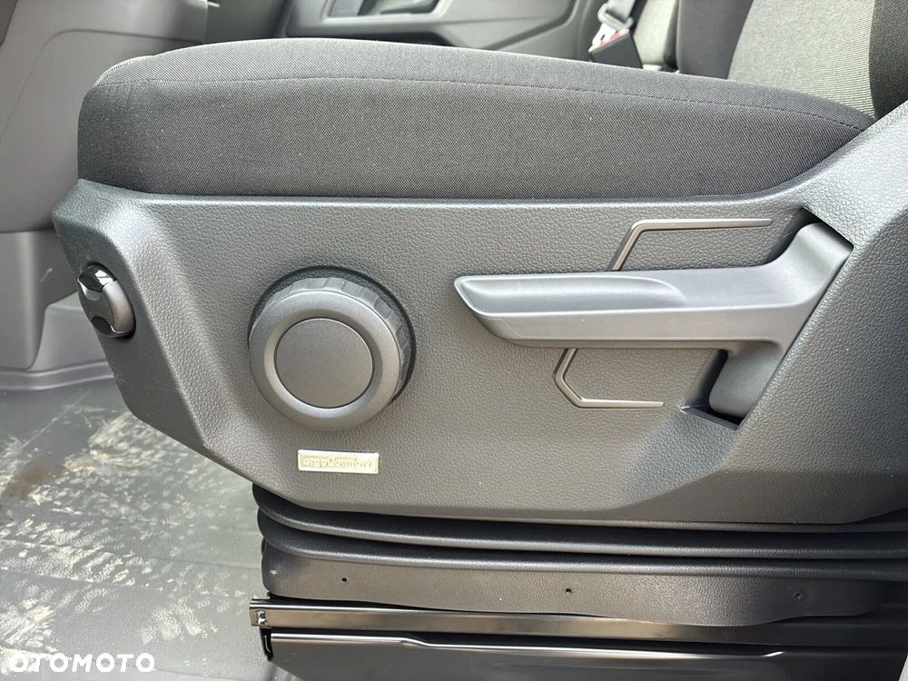 Volkswagen Crafter 35 Furgon L4H3, 2.0BiTDI 177KM, 4490mm, Wysoki dach - 31