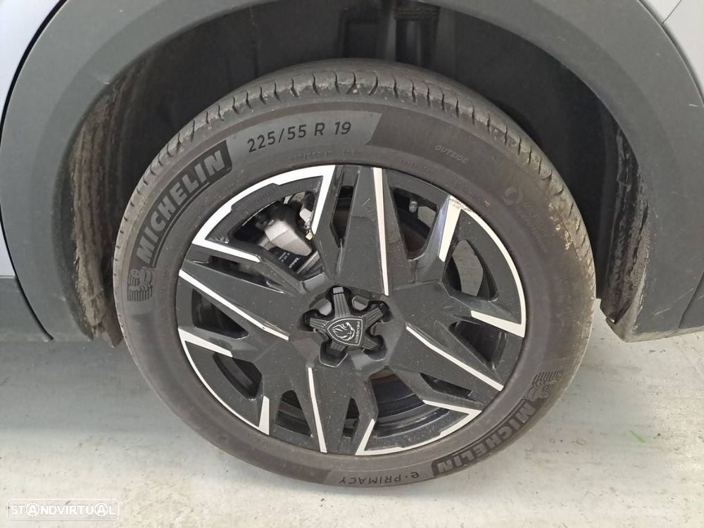 Peugeot 5008 1.2 Hybrid Allure e-DCS6 - 11