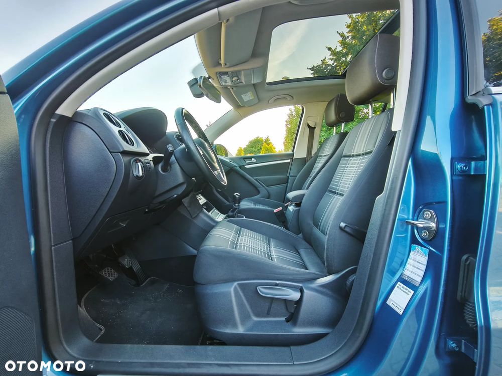 Volkswagen Tiguan - 14