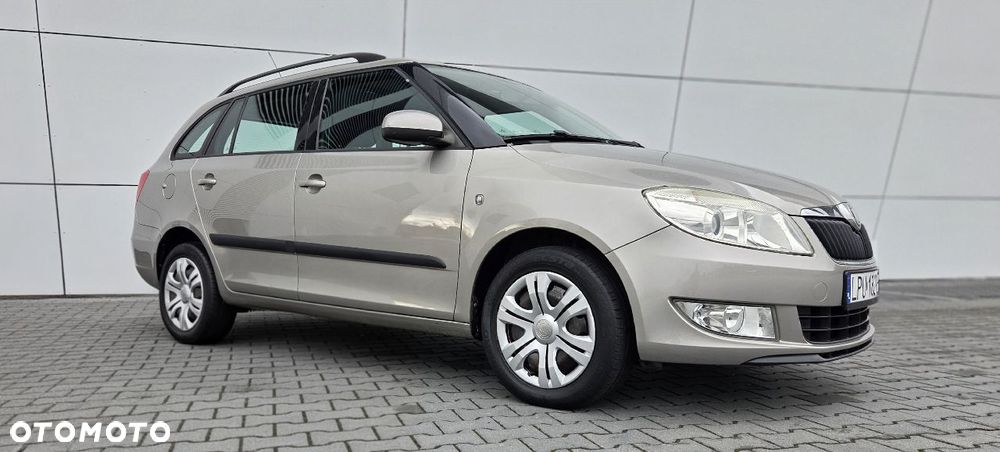 Skoda Fabia 1.2 HTP Ambiente - 9