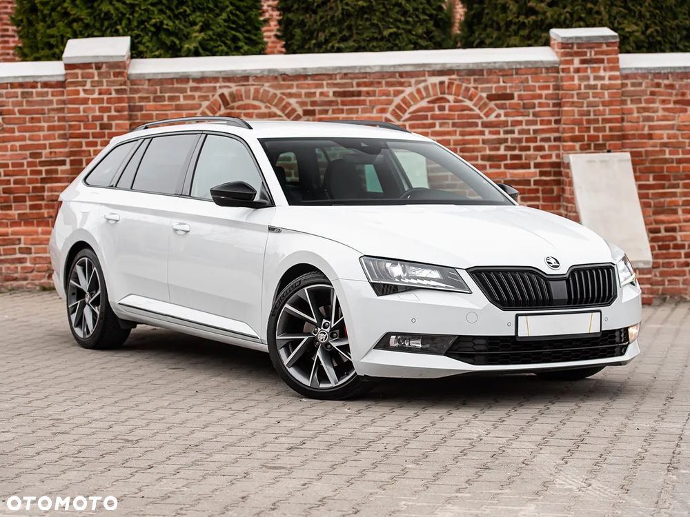 Skoda Superb 2.0 TDI DSG Sportline - 2