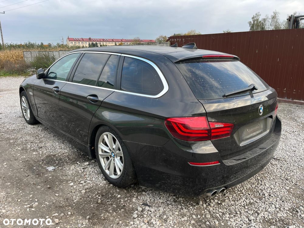 BMW Seria 5 530d xDrive - 4