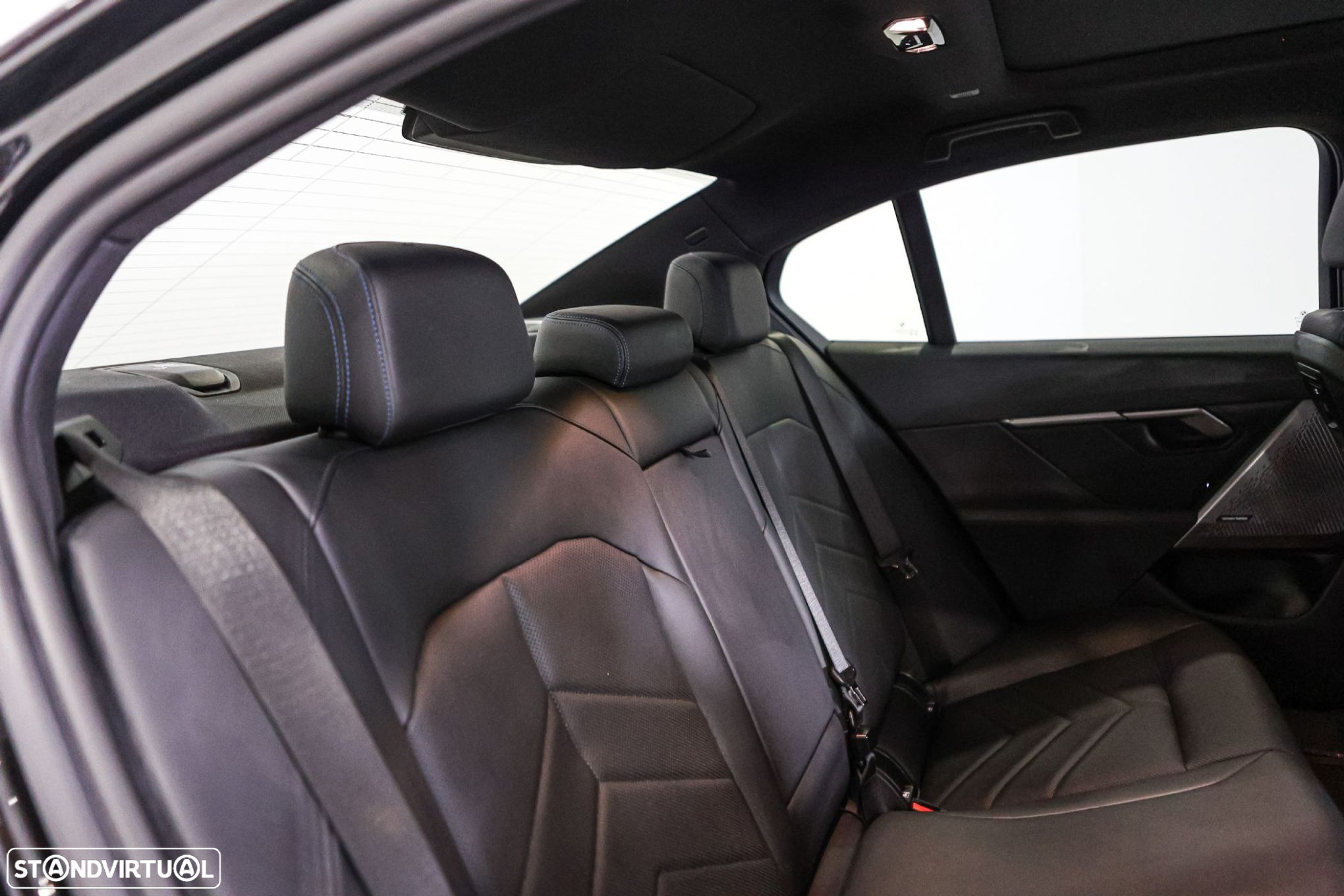 BMW i5 eDrive40 Edição Desportiva M - 15