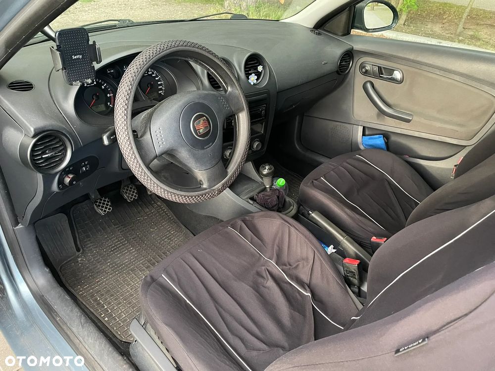 Seat Ibiza 1.4 16V Reference - 10