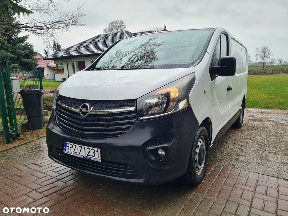 Opel Vivaro - 1
