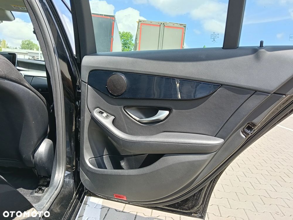 Mercedes-Benz Klasa C 160 Business Edition 9G-TRONIC - 16
