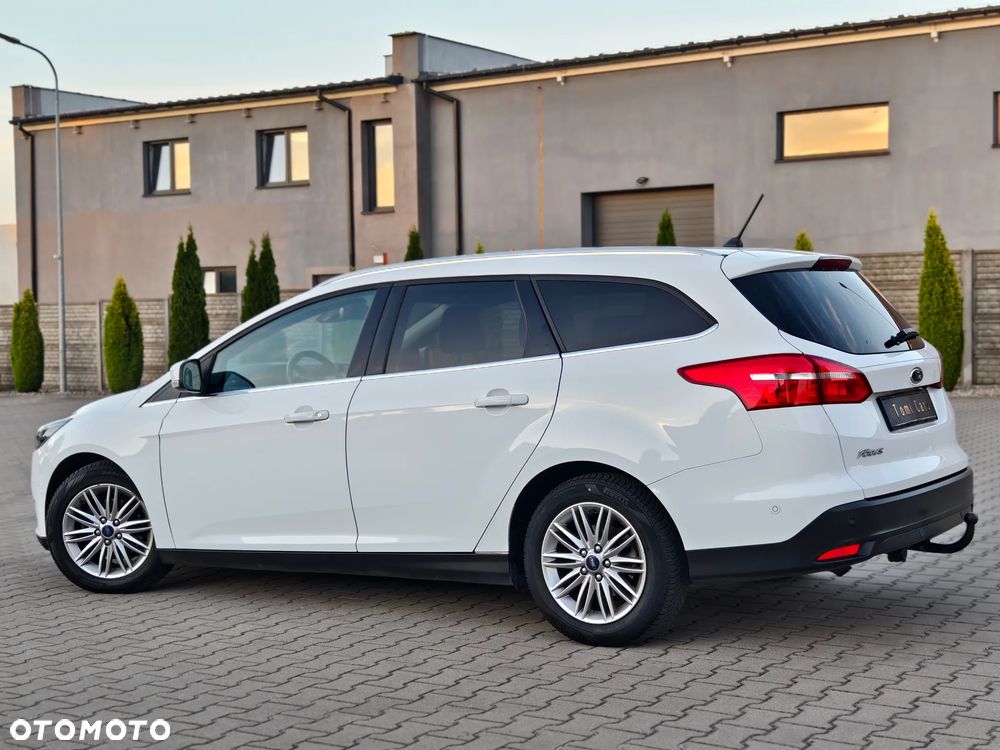 Ford Focus 1.5 EcoBlue Start-Stopp-System TITANIUM DESIGN - 32