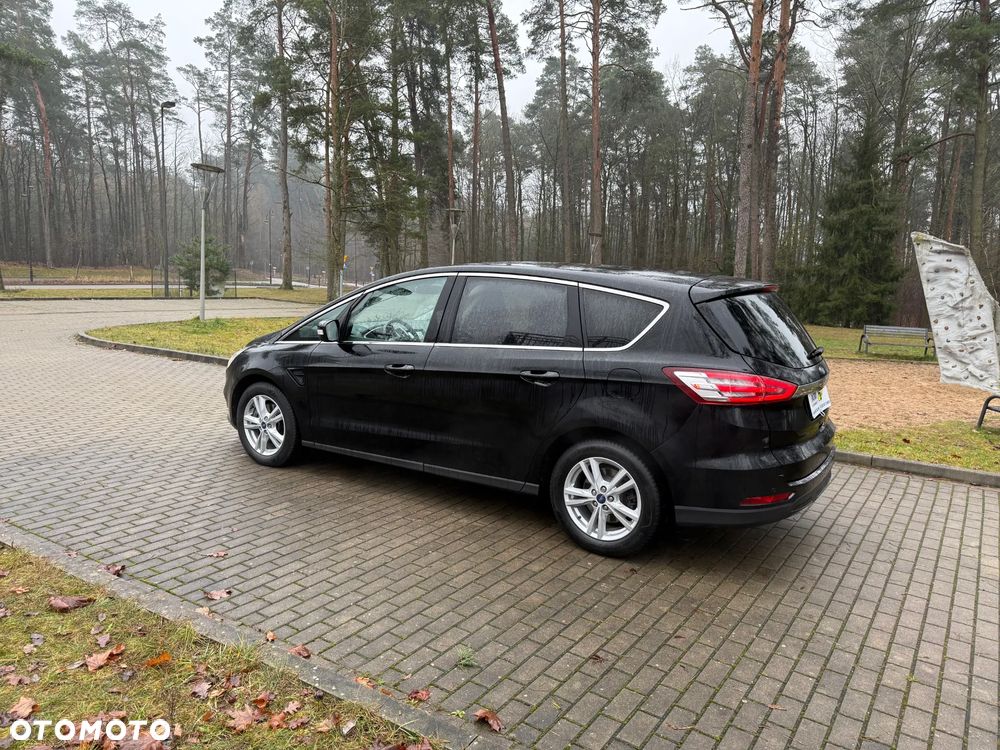 Ford S-Max - 8