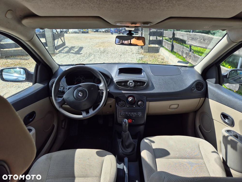 Renault Clio 1.5 dCi Dynamique - 8