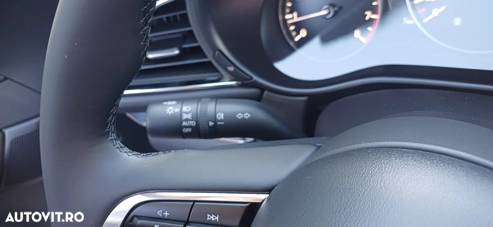 Mazda CX-30 e-SKYACTIV X186 MHEV Center-Line - 16