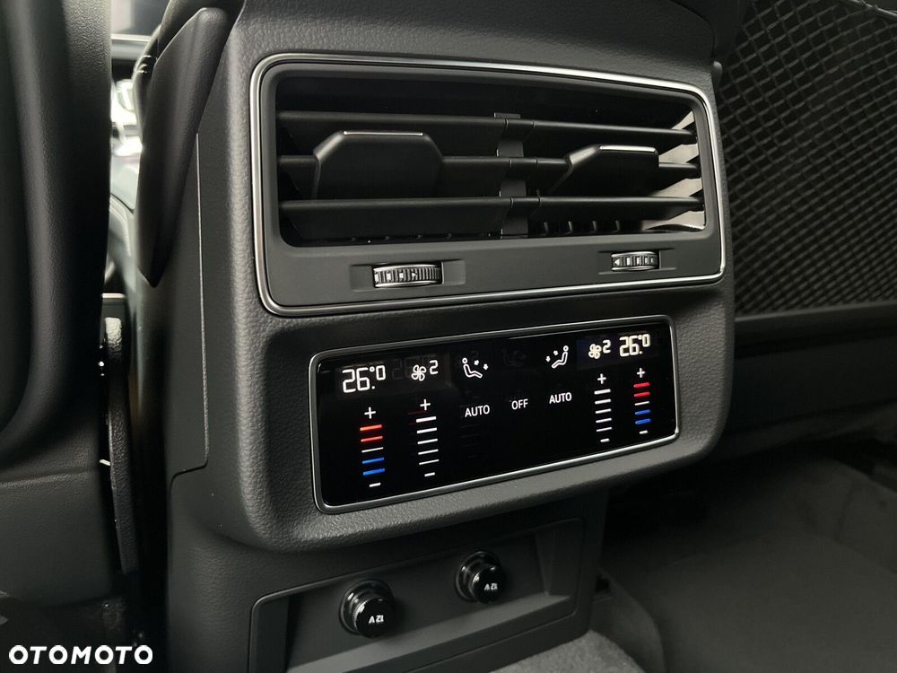 Audi Q8 - 21