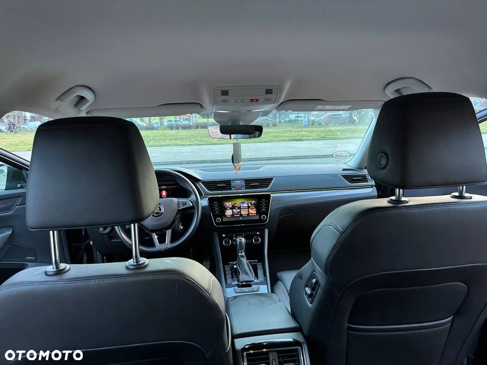 Skoda Superb 2.0 TDI SCR Active DSG - 8