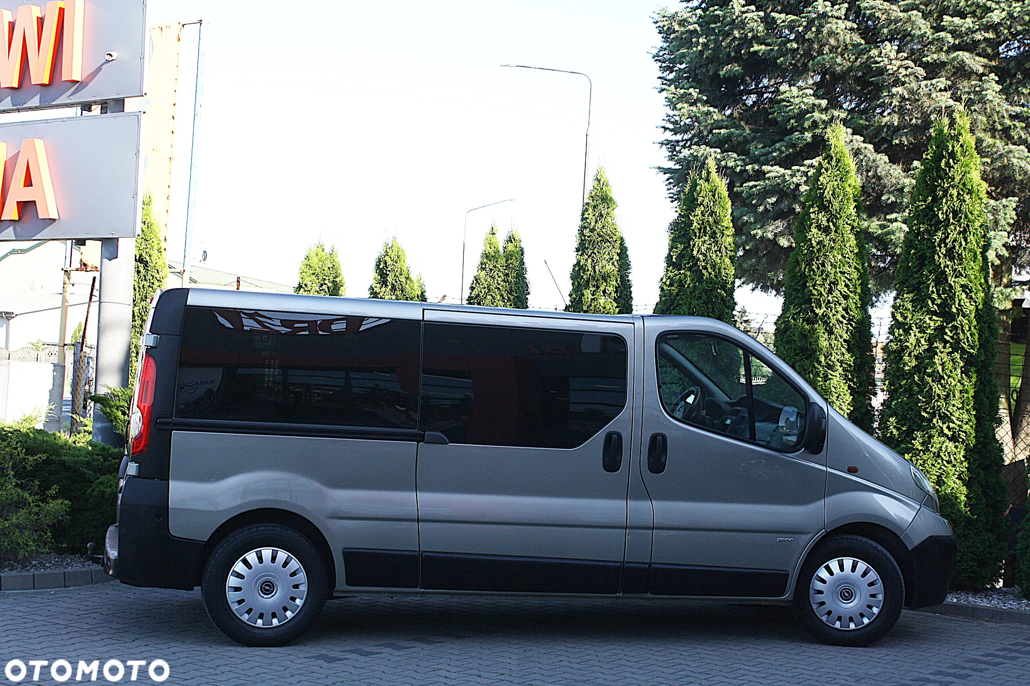 Opel Vivaro - 13
