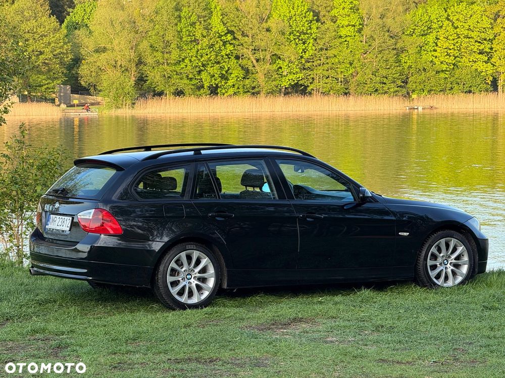 BMW Seria 3 318d DPF - 11