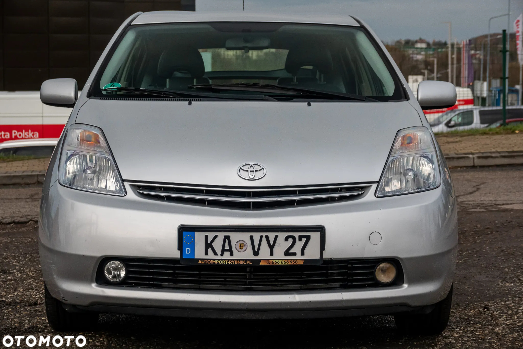 Toyota Prius (Hybrid) Executive - 9