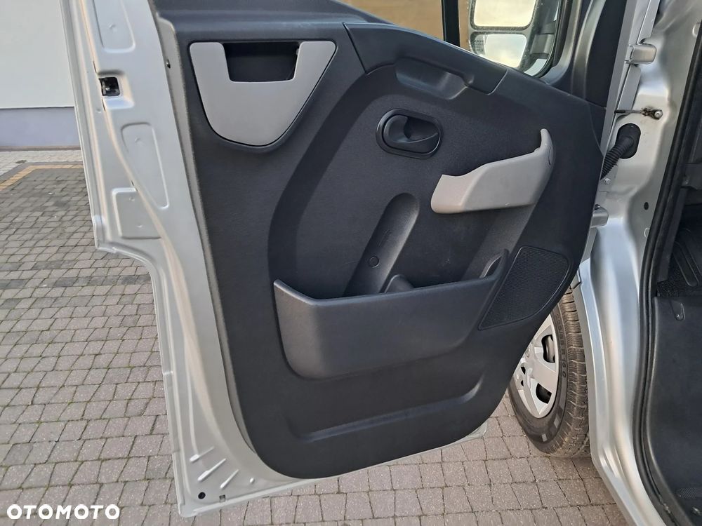 Nissan NV400 !!! BARDZO ŁADNY !!! ORYGINALNY PRZEBIEG !!! - 14