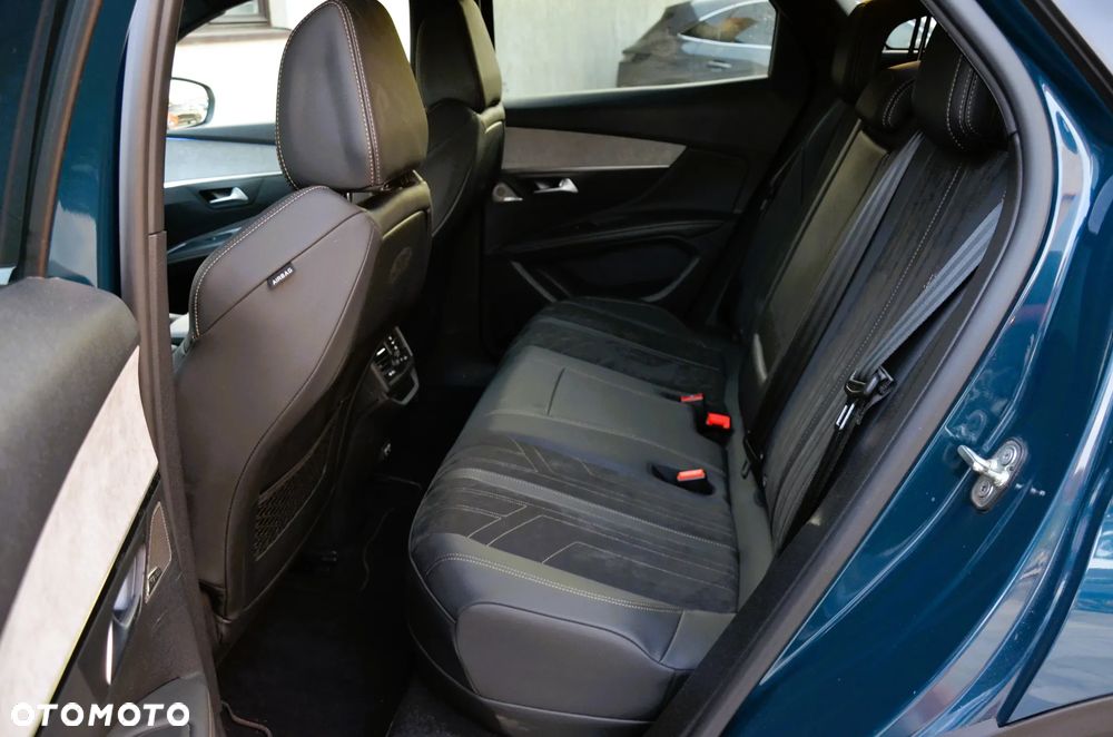 Peugeot 3008 1.6 PureTech HYbrid GT Line S&S EAT8 - 20