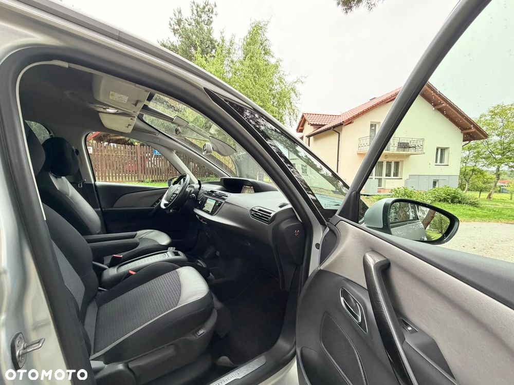 Citroën C4 Grand Picasso e-HDi 115 ETG6 Exclusive - 28