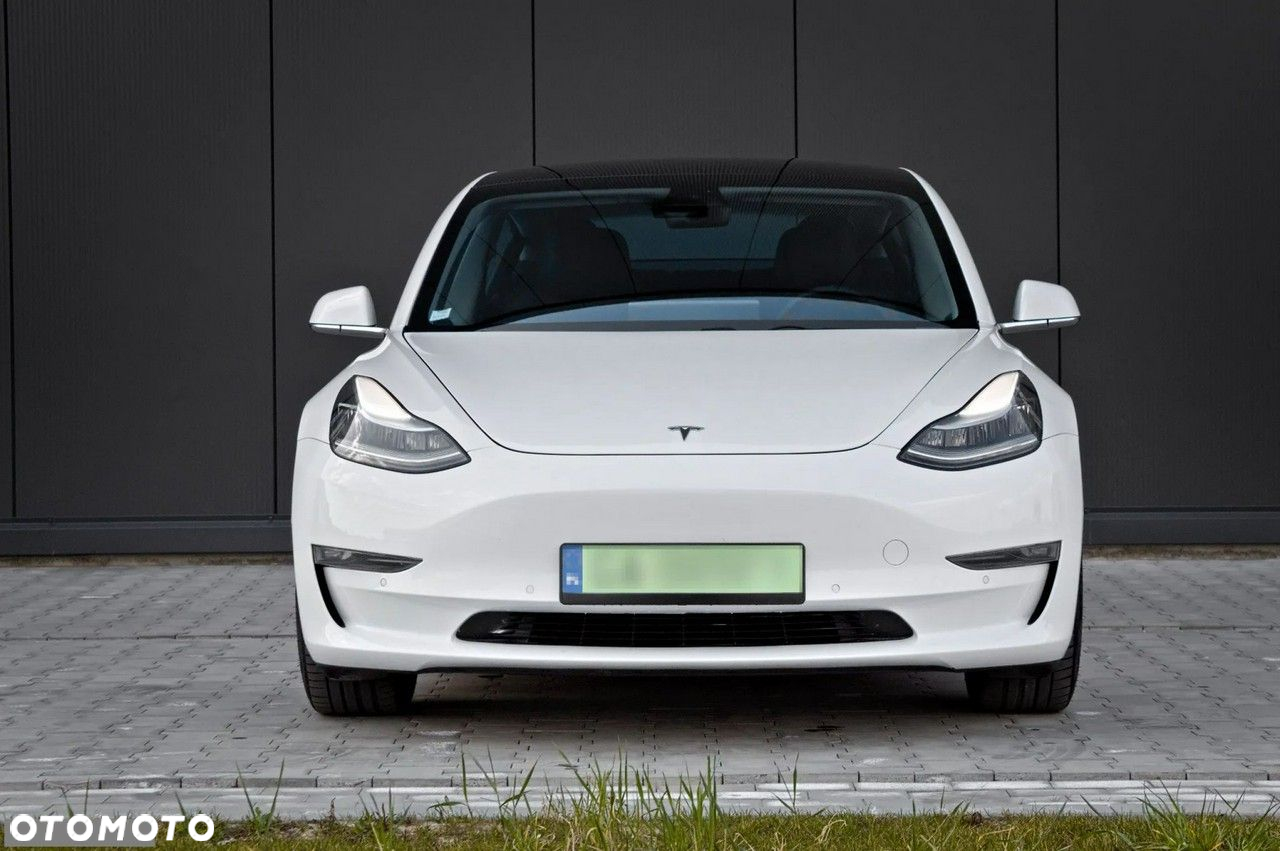 Tesla Model 3 Langstreckenbatterie Allradantrieb Dual Motor - 8