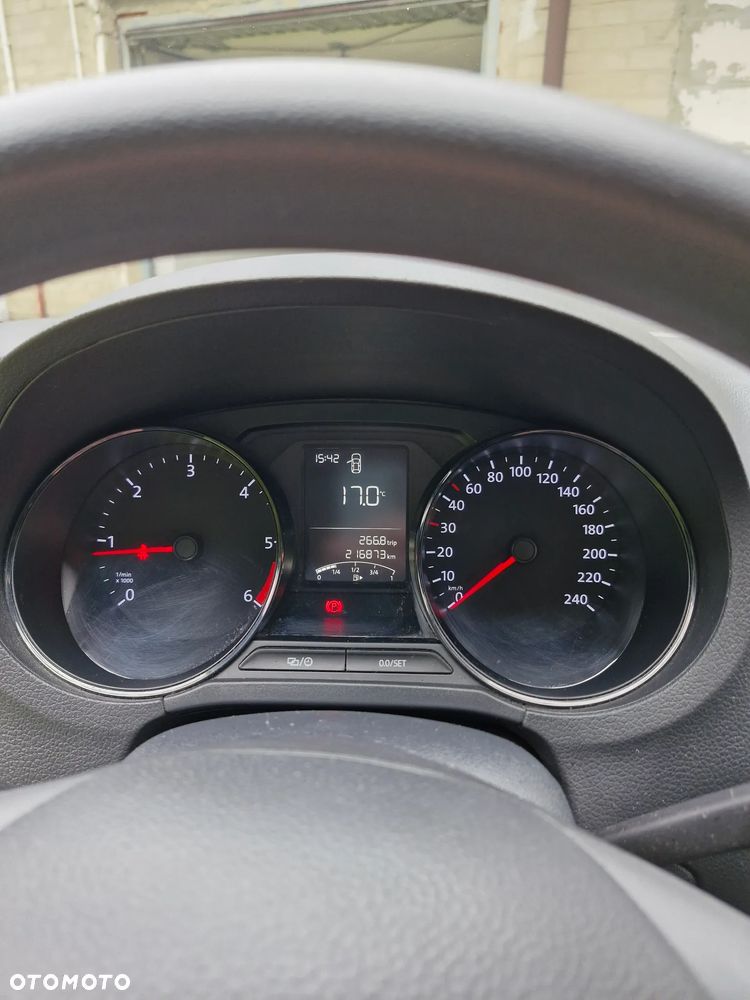Volkswagen Polo 1.4 TDI Trendline - 6
