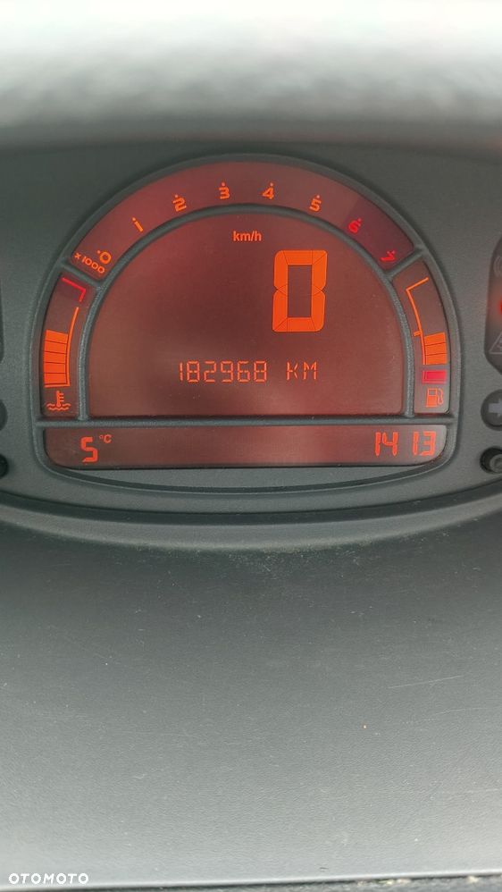 Renault Modus 1.2 16V Avantage - 37