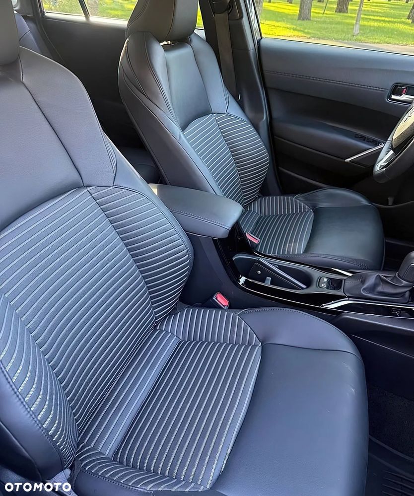 Toyota Corolla Cross - 9