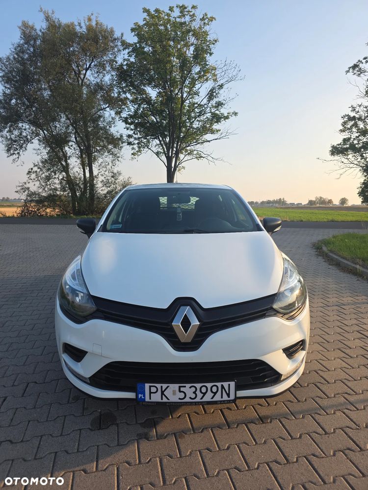 Renault Clio - 6