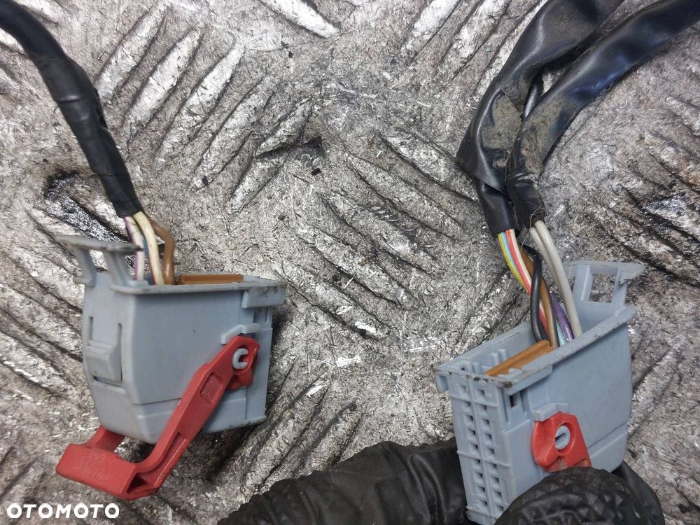 LUSTERKO LEWE + PRAWE ELEKTRYCZNE FIAT STILO I 5+2 PIN 5 PIN EU - 6