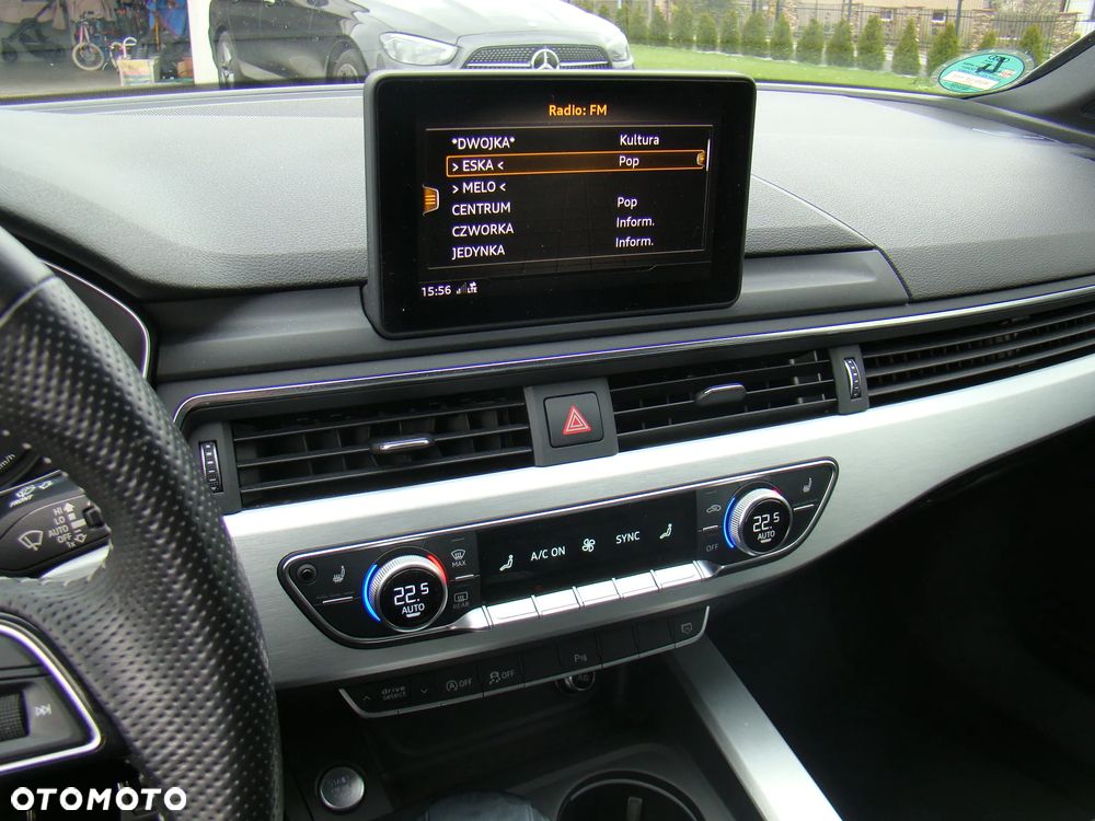 Audi A4 Limousine 40 TFSI design - 32