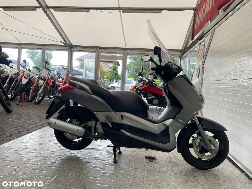 Yamaha X-max - 5