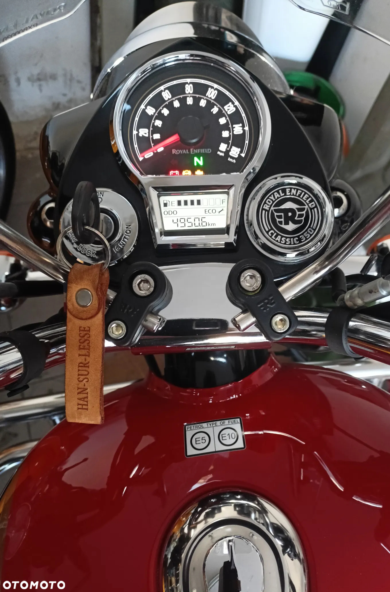 Royal Enfield Classic - 16